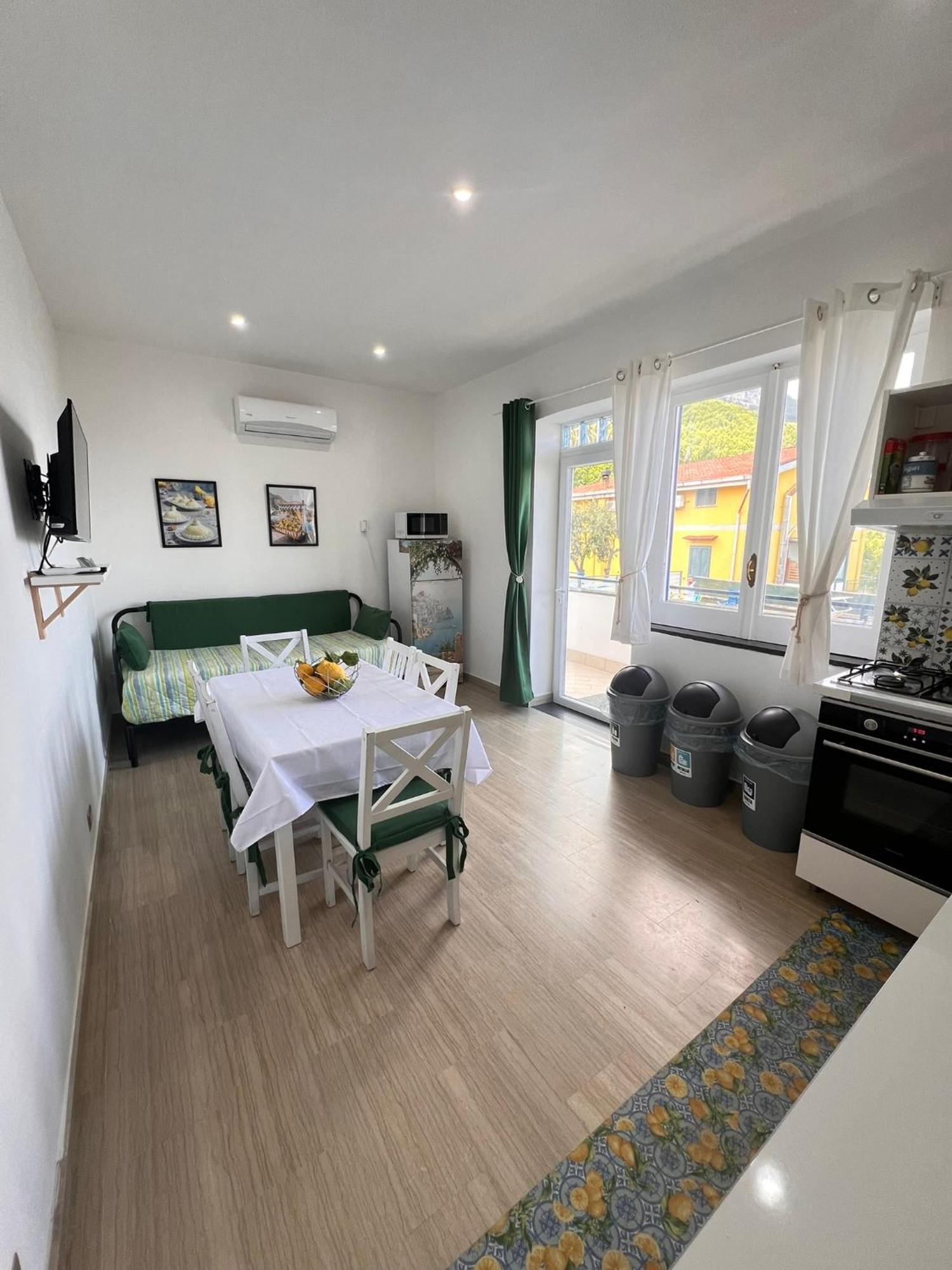 Villa Somma Apartments Pimonte Eksteriør billede